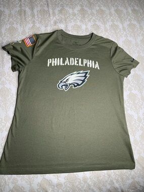 Nike Philadelphia Eagles Salute To Service T-Shirt Women’s Large Olive